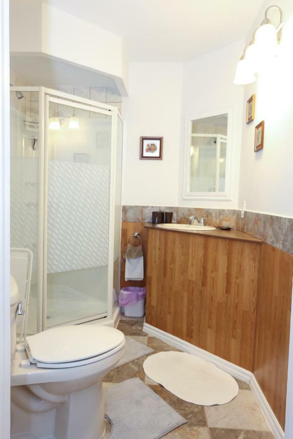 Cedar Drive Inn Crysler Εξωτερικό φωτογραφία